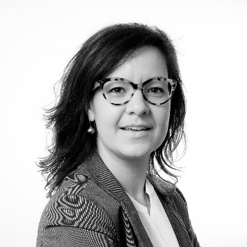 Sanne Sulejmani-Consultante en affaires européenes