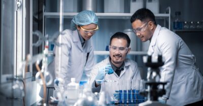 Clinical researchers in a laboratory conducting trials and preparing for international expansion in Quebec