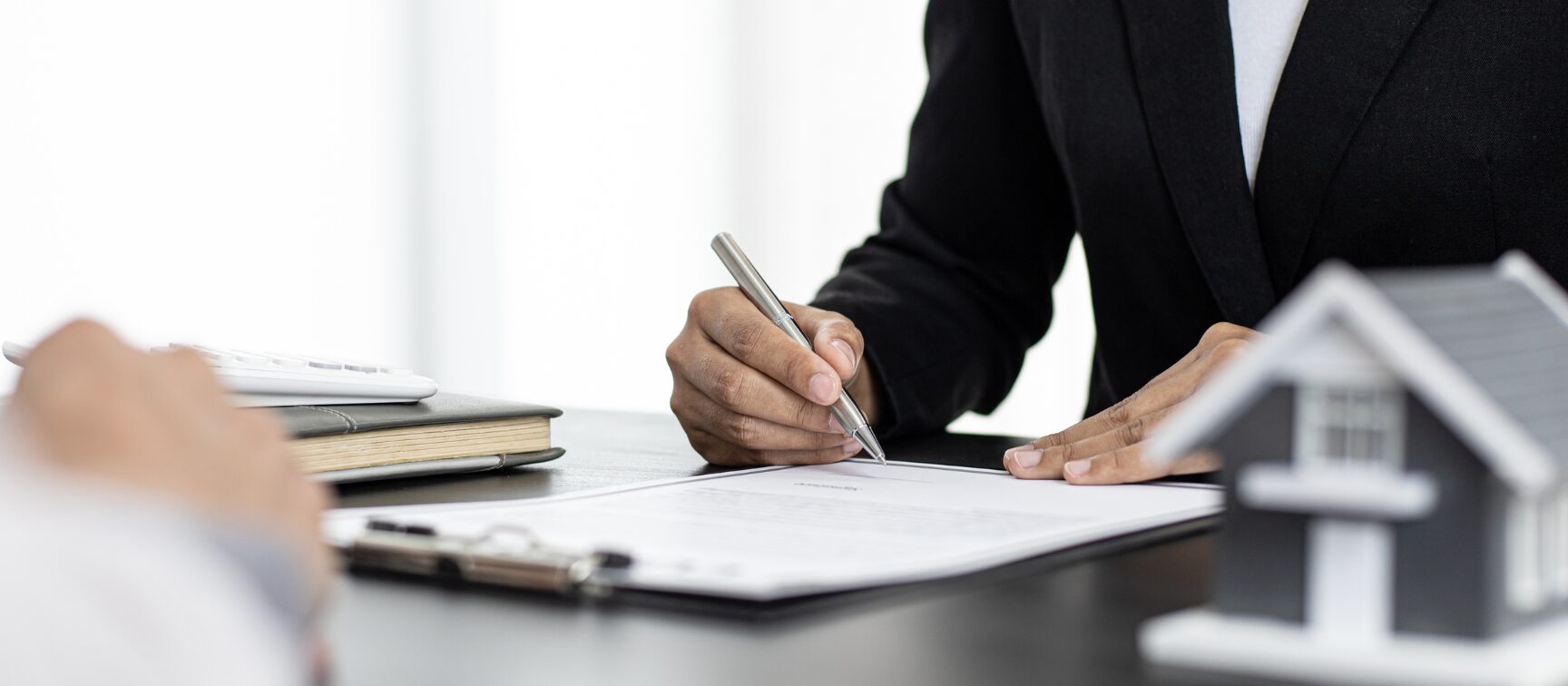 Taxe foncière 2025, entreprises et associations