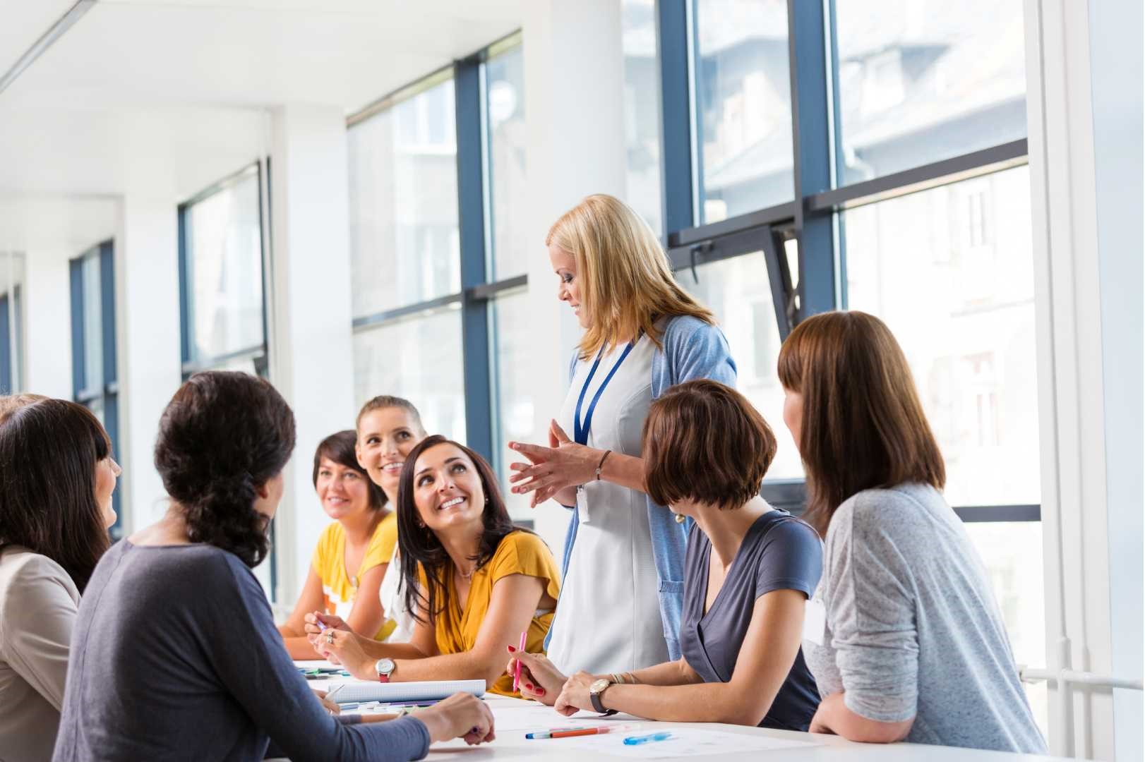 Dipendenti in una formazione aziendali per la Green Economy e Circular Economy