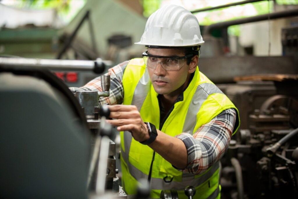 lavoratore settore manifatturiero