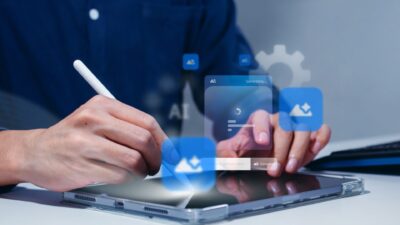 Dashboard digitale con grafici, indicatori e algoritmi che illustrano l’uso dell’intelligenza artificiale per la consulenza e per la gestione efficiente dei dati aziendali