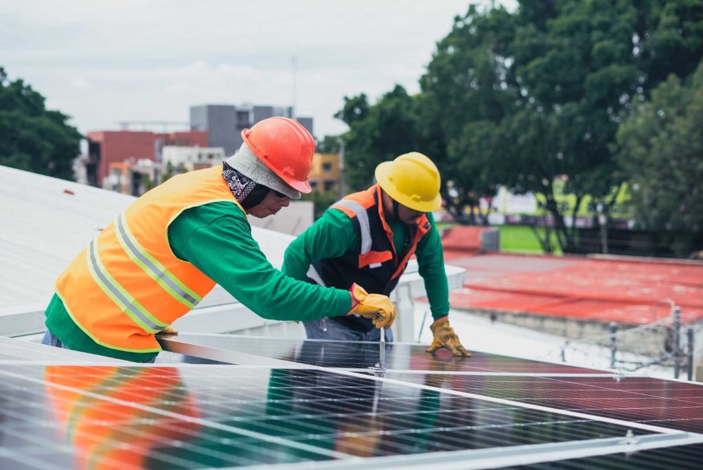 installazione pannelli solari aziendali ad alta efficienza